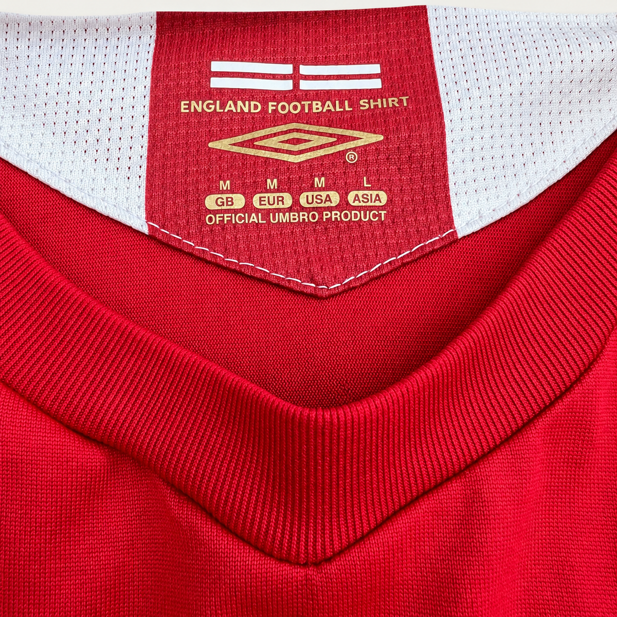 England 2008 Away Football Shirt – Steven Gerrard #4 – Umbro – Red – Medium - Shep's Retro