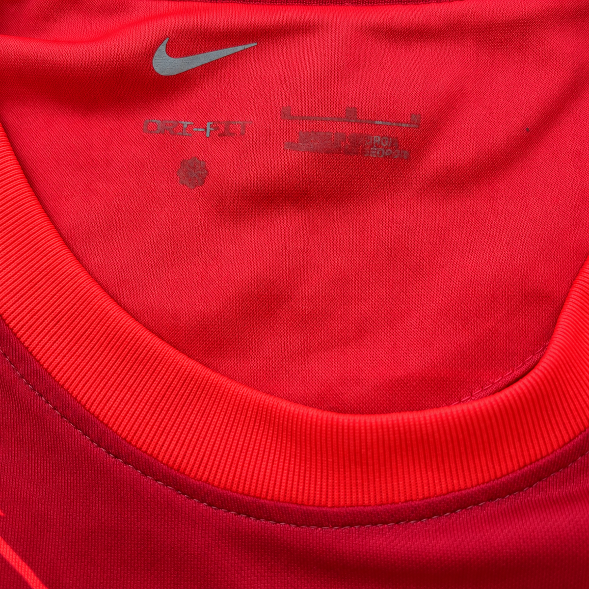 Liverpool 2021/22 Home Shirt – Mohamed Salah 11 – Nike – Medium